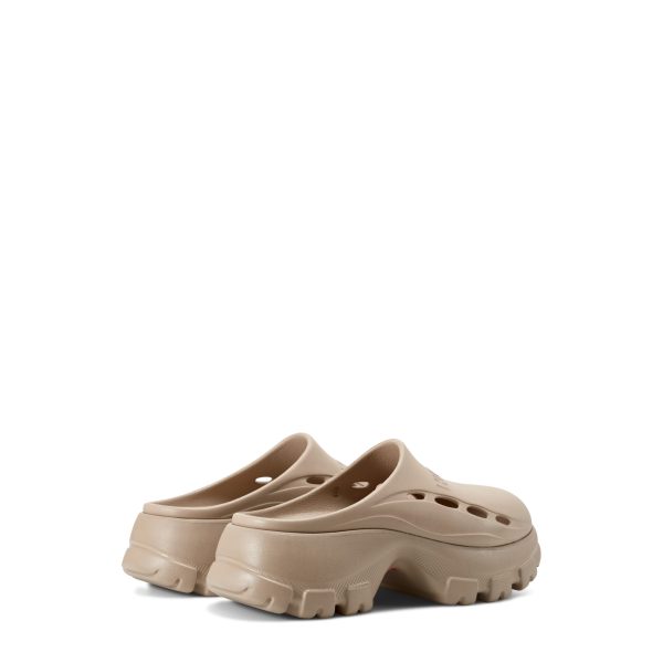 Women's Bryce Slip-on Closed Toe Casual Clogs